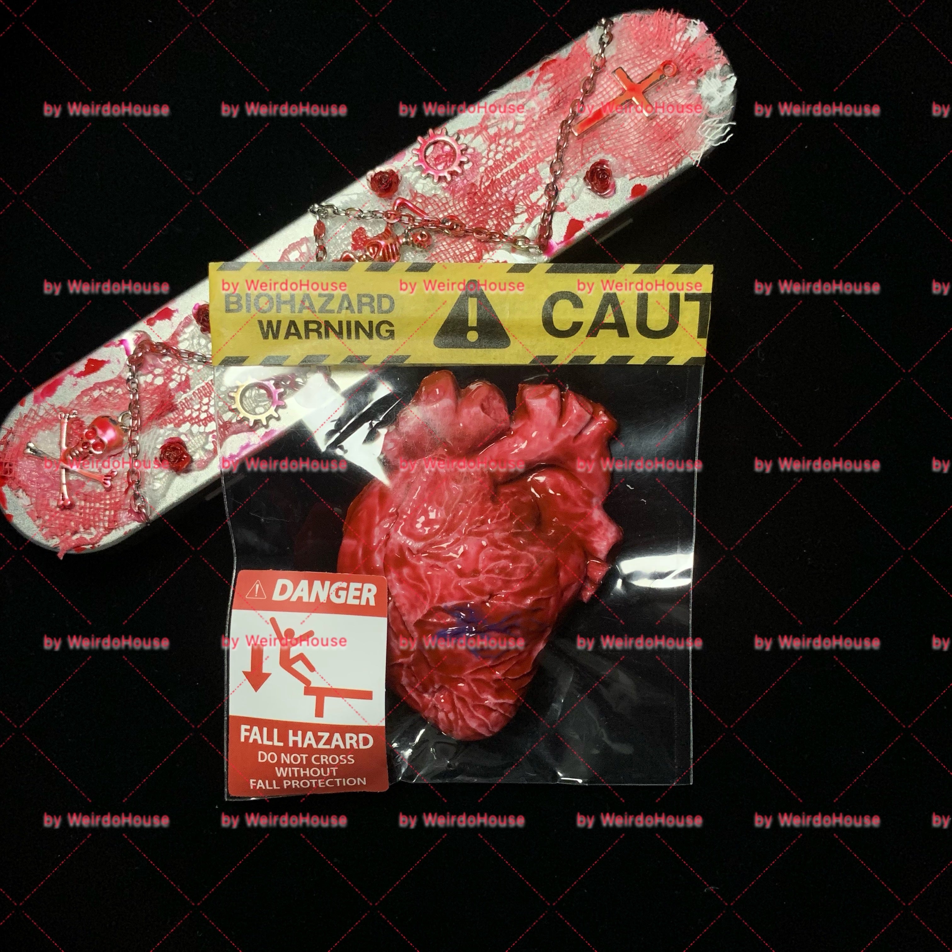 "Dark Pulsator" Silicone Heart Squishy